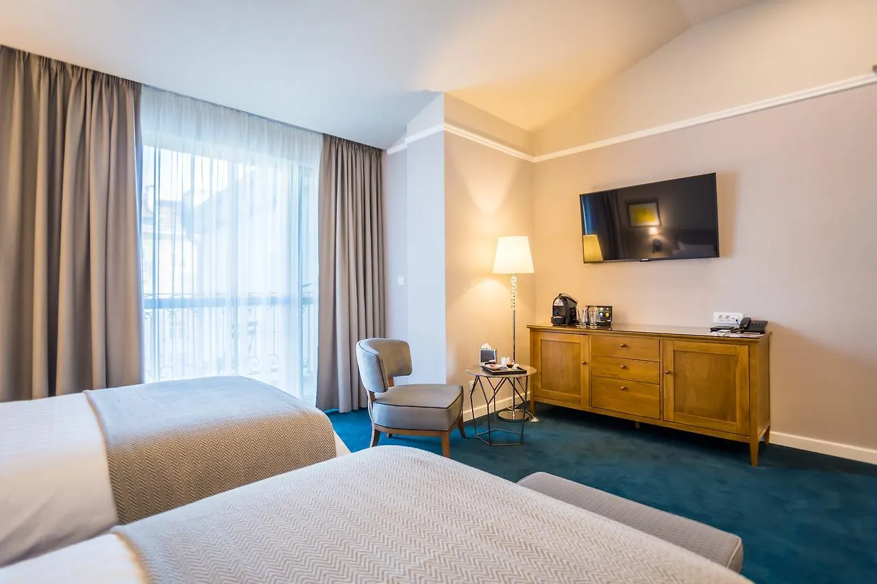 Hotel Residence Promenade Burgas 5*,