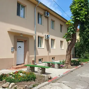 Inn Viriks, Burgas
